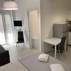 Stadio 1 - Monolocali Con Bagno Privato Apartamento