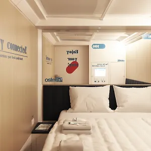 Hostel Ostelzzz Milano