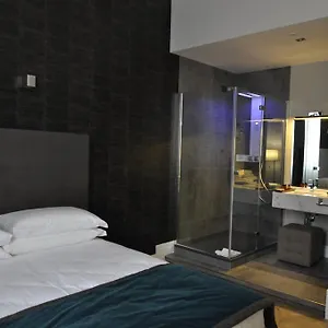 Konukevi Place 24 & Wellness, Roma