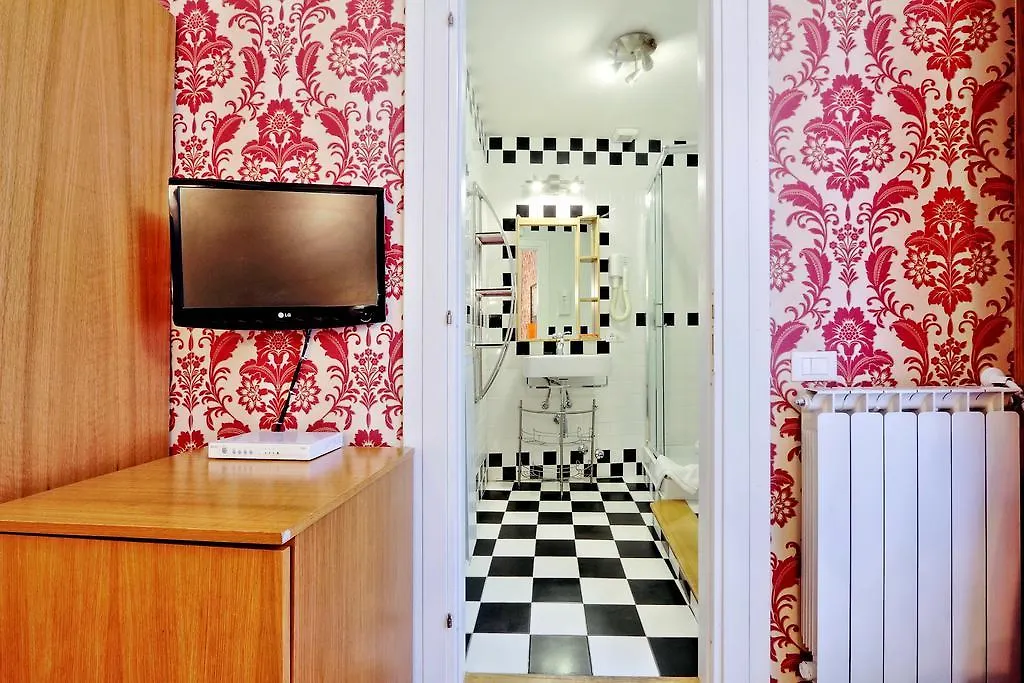 Sonnino Suite Rom 2*,  Italien